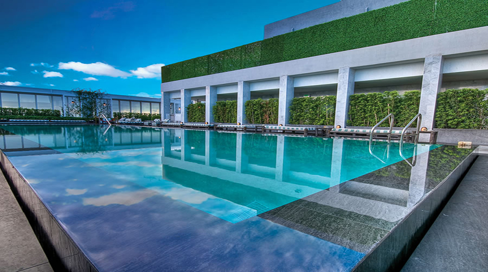 Club 50 Pool Deck at Icon Brickell Condos Day